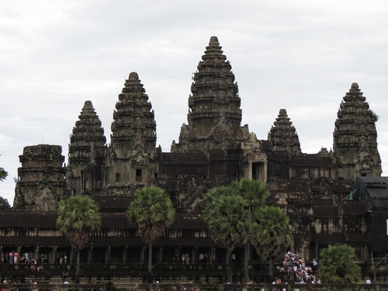 die berühmten 5 Türme von Angkor Wat